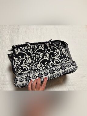 Vera Bradley Cat Dog Pet Tote - Night And Day Black & White Floral Pattern